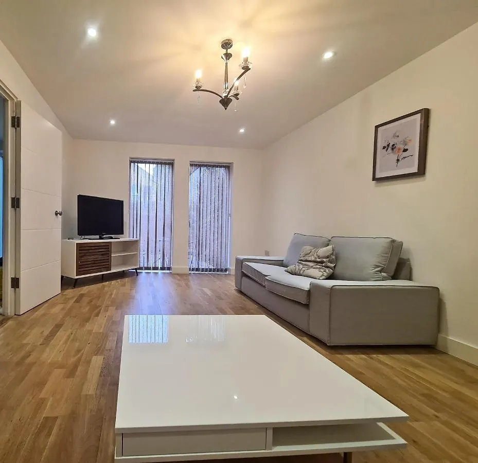3 Benbow Mews Apartment London